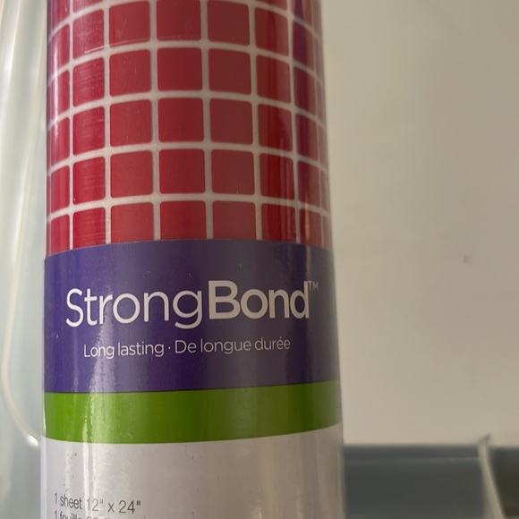 Cricut Strong Bond Mosaic HTV - Heat Transfer Vinyl 1 roll - Picture 3 of 7
